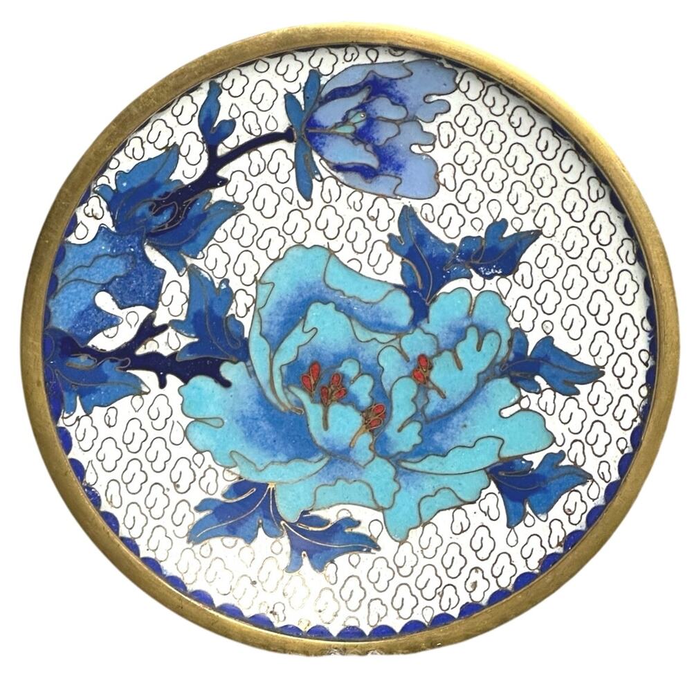 Vintage Chinese cloisonné 4” trinket dish blue floral Chinoiserie enamel brass